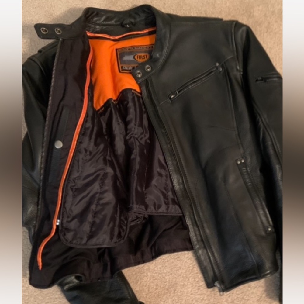 Women’s First classics leather jacket